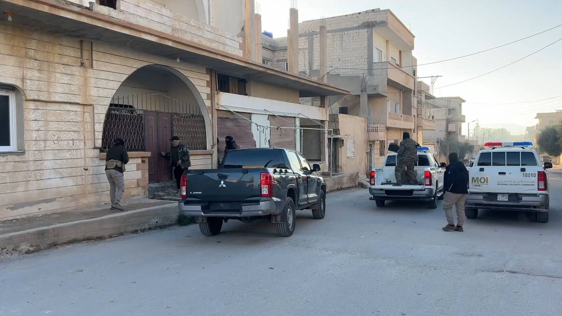 "الداخلية السورية": القبض على 5 أشخاص مشتبه بهم في هجوم "داعش