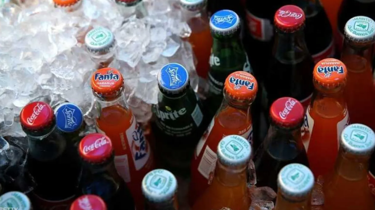 السعودية : اعتبارا من الخميس  ..   الضريبة على المشروبات المحلّاة تعتمد على كمية السكر 