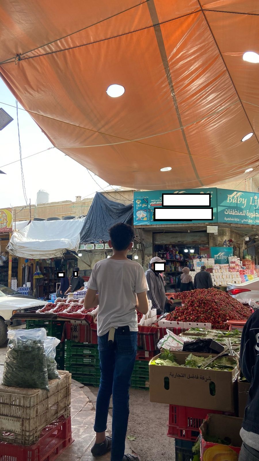 محافظ المفرق: ضرورة إيجاد ساحة للبسطات المنتشرة بالسوق التجاري