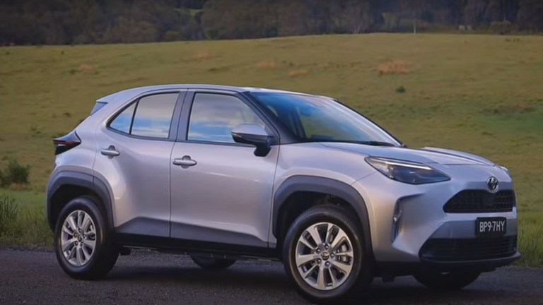 بالفيديو ..  تويوتا تغزو الأسواق بنماذج جديدة من Yaris الاقتصادية