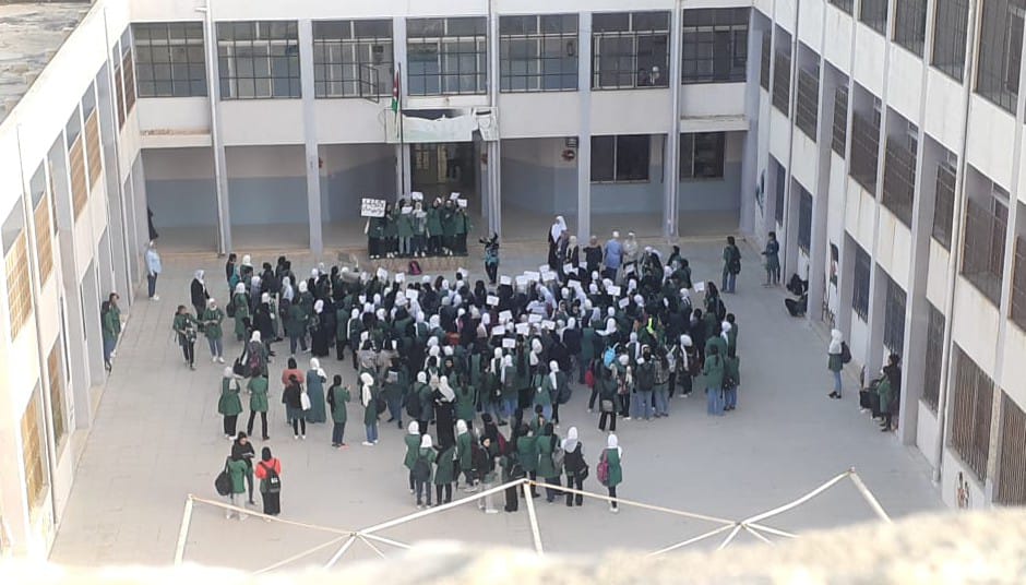 مطالب بإلغاء نظام الفترتين لطلبة التوجيهي 
