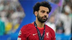  النجم المصري محمد صلاح يجدد عقده مع ليفربول الإنجليزي