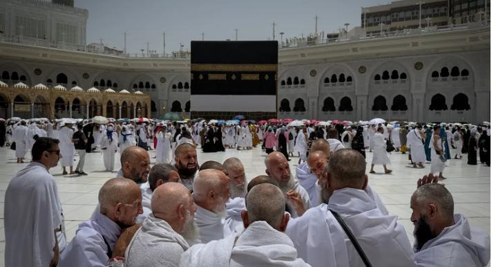 تأشيرة العمرة إلكترونياً ..  السعودية تمضي نحو تقليل الاعتماد على الوسطاء