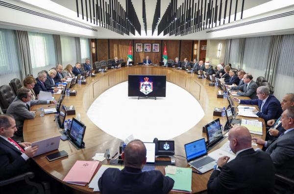 نظامان لإنشاء وحدة بيانات بالصناعة والتجارة وتطوير تفتيش العمل