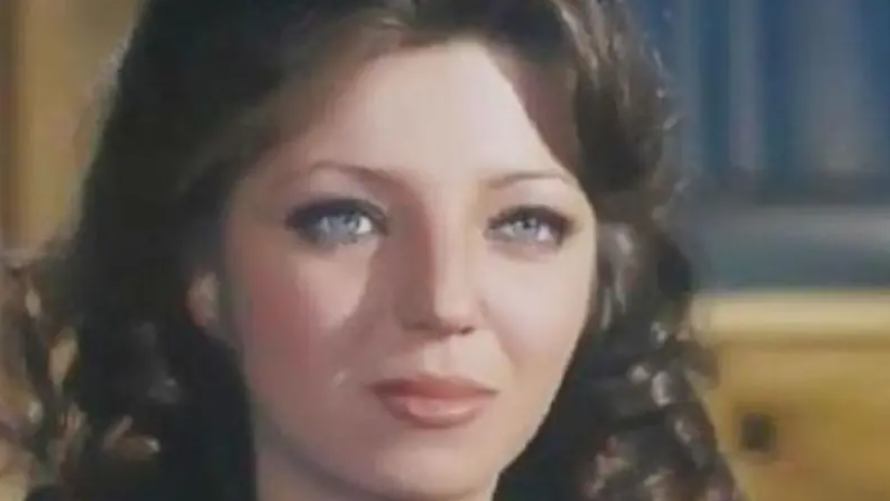 هدى رمزي تتحدث بعد طول غياب: ما يحدث الآن لا يليق بنا كفنانين