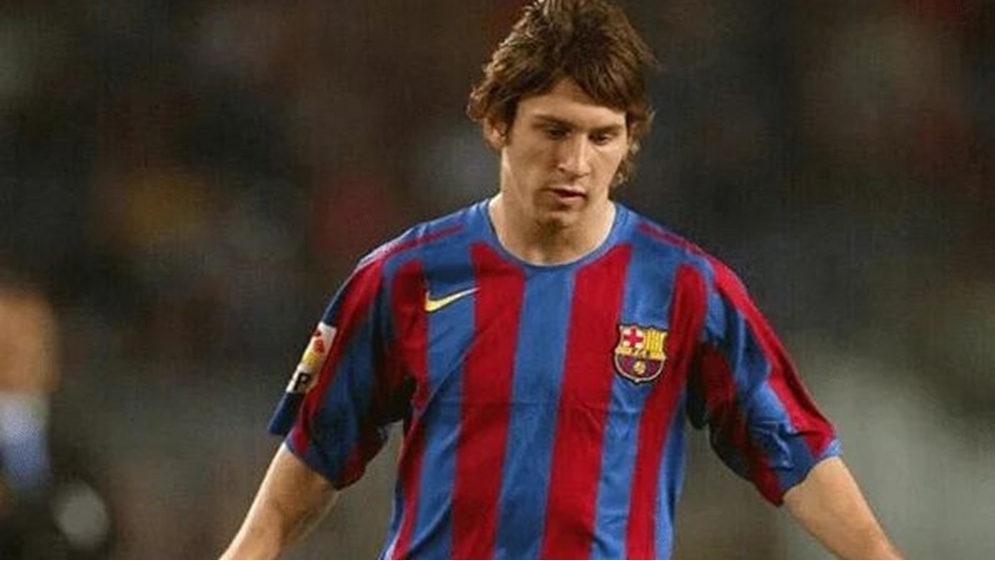 ميسي يستعيد ذكرياته مع برشلونة: 21 عاماً ..  أمر مذهل