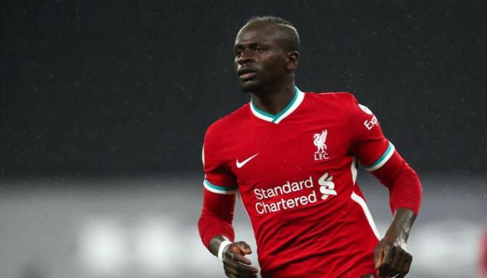 هل يرحل عن ليفربول؟ ..  ماني يرد برسالة عاطفية