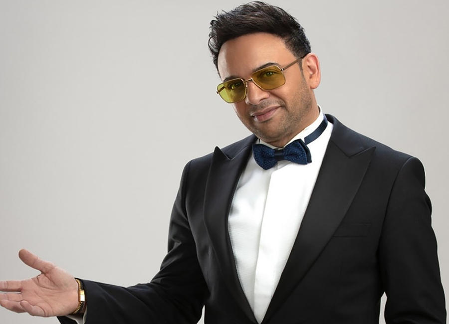 مصطفى قمر يعلن إصابته في عينه خلال تصوير فيلم "أولاد حريم كريم" 