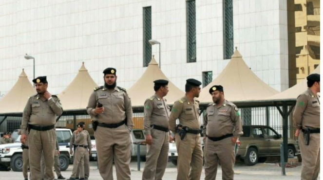  السعودية تضبط 415 مكتبا وهميا للحج وتعيد 269 ألف مخالف 