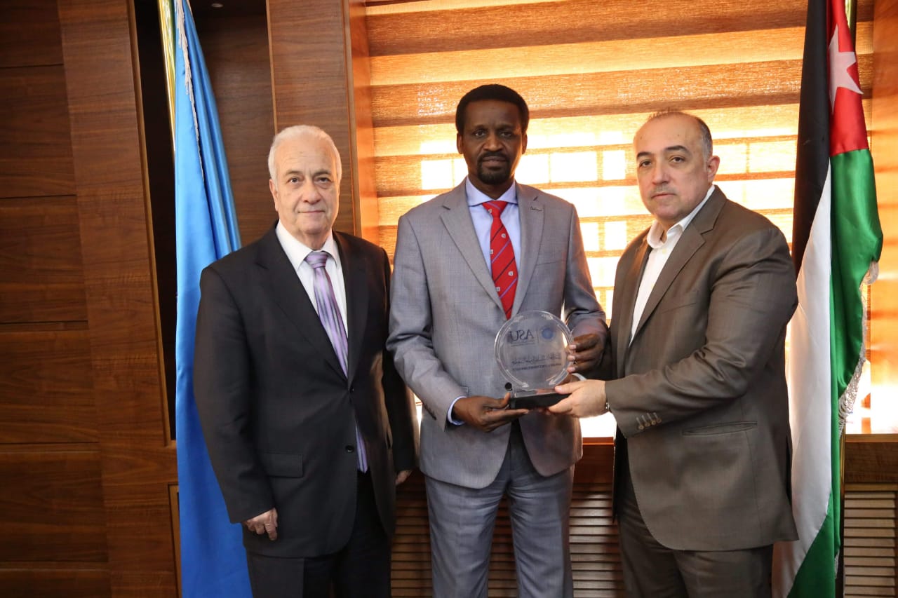 رئيس جامعة العلوم التطبيقية الخاصة يستقبل المستشار الطبي في سفارة السودان بالمملكة