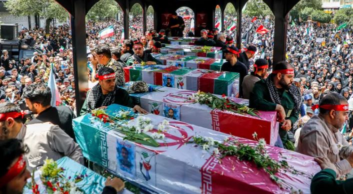 "بينهم 126 امرأة و41 طفلاً" ..  إيران: ارتفاع حصيلة الحرب مع "إسرائيل" إلى 1100 قتيل