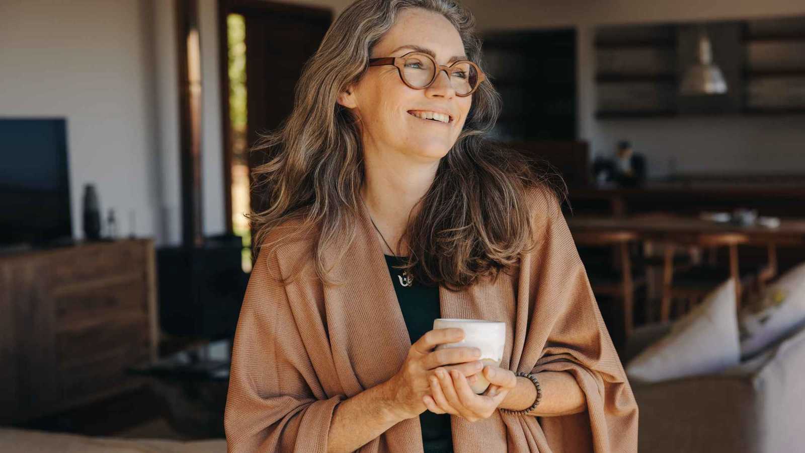 مشروبات تؤثر على أمعائك ..  هل تشربها بالطريقة الصحيحة؟  