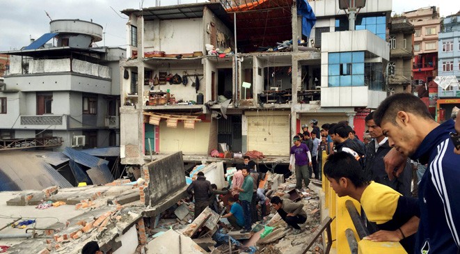 4500 قتيلا على الأقل بزلزال مدمر في نيبال