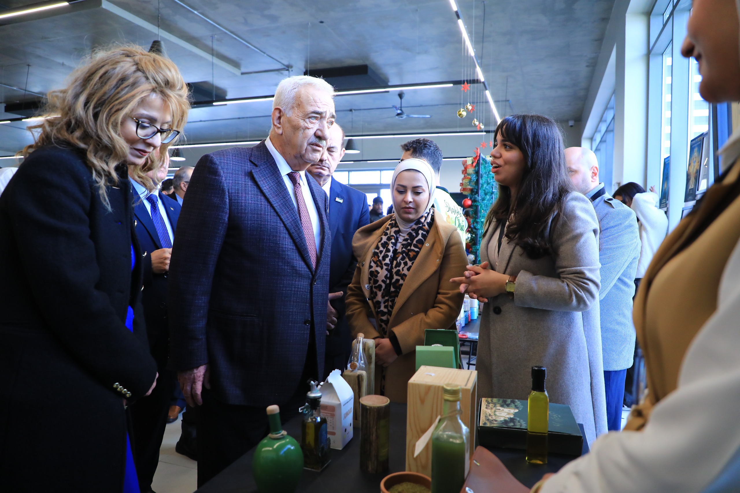 "الشرق الأوسط" تنظّم يومها العلمي بعنوان: "الذكاء الاصطناعي في هندسة الغد وتصميمات المستقبل"