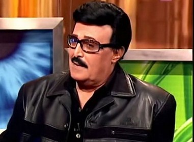 سمير غانم يتلقى سؤالا محرجاً حول قبلة عادل إمام لزوجته ..  كيف رد؟