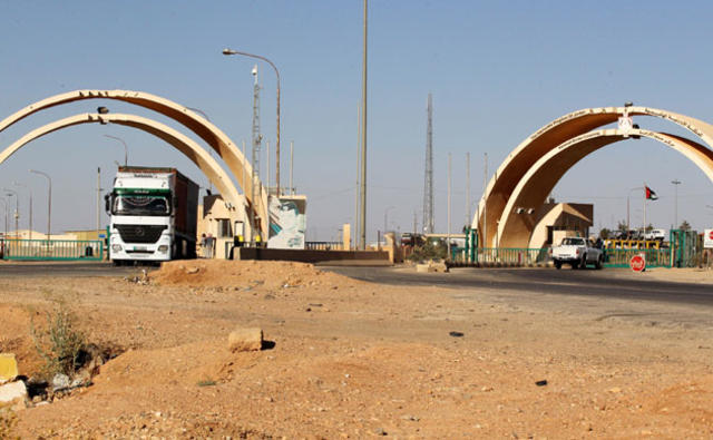   اغلاق منفذ الكرامة الحدودي مع العراق لسوء الأحوال الجوية