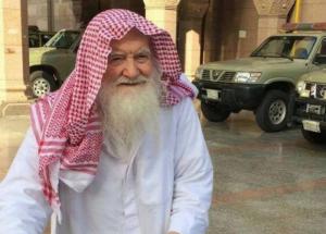 حزن يجتاح التواصل الاجتماعي بعد وفاة الزعيم "أبو السباع"  ..  ما قصة هذا الرجل ؟ 