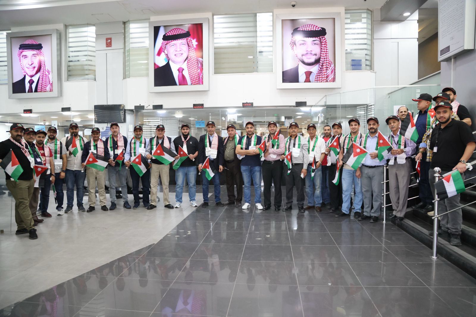  شركة الكهرباء الأردنية تهنئ جلالة الملك وولي العهد بعيد الاستقلال 