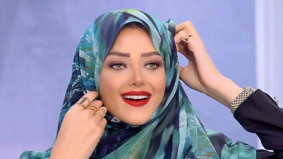 بالفيديو  ..  عقب رسالتها لـ"المحجبات" ..  إحالة رضوى الشربيني إلى التحقيق