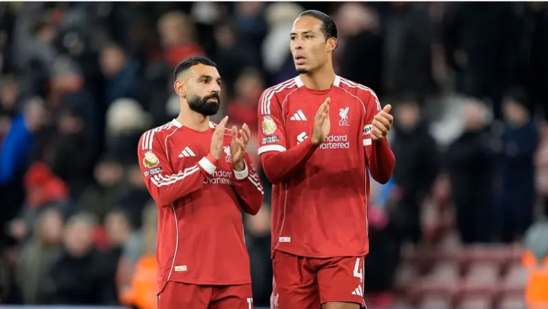 فان دايك عن مشكلة صلاح: لا تعرفون ما يفعله في الخفاء