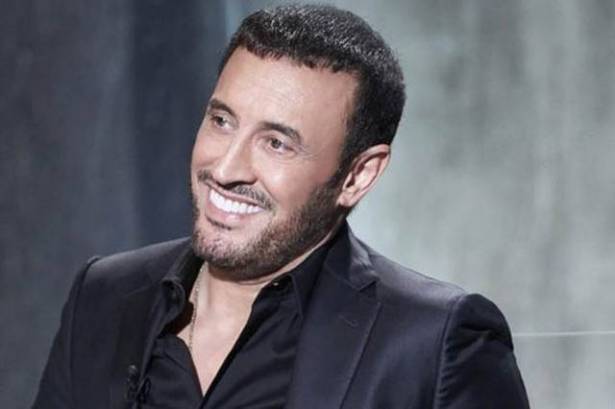 بالفيديو ..  كاظم الساهر يتخلى عن رومنسيته ويخوض عراكاً لهذا السبب
