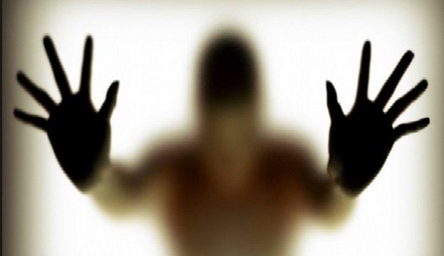 الكرك  ..  صاحب اسبقيات فار من وجه العدالة يحتال على مواطنين