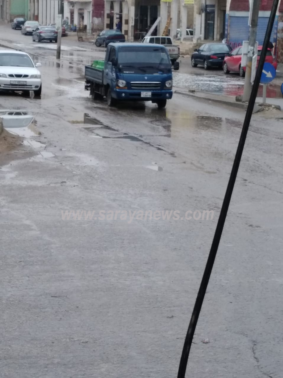 بالصور ..  مياه الأمطار تغرق شوارع الضليل