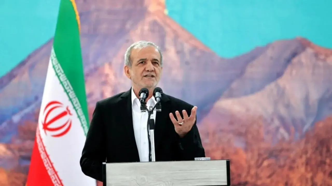 رئيس إيران: الأفضل إنهاء الحرب الآن ..  وطهران تقول إنها في موقع قوة