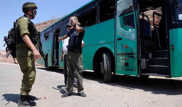 انتشار 300 جندي إسرائيلي بحافلات القدس خوفاً من تنفيذ عمليات طعن
