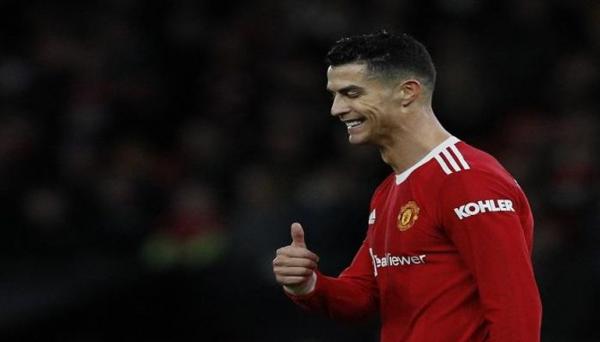 "القائد" كريستيانو رونالدو يكتب التاريخ مع مانشستر يونايتد