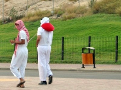 الهيئة تمنع " أبو سروال وفانيلة" من دخول أسواق السعودية