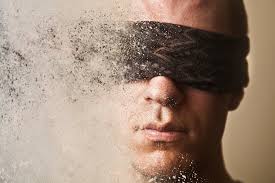 تلاعبت بمشاعر شخص  ..  ما العمل؟