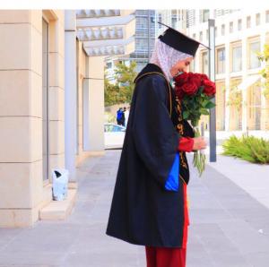 هدايا جمعة العمرو  ..  مبارك التخرج
