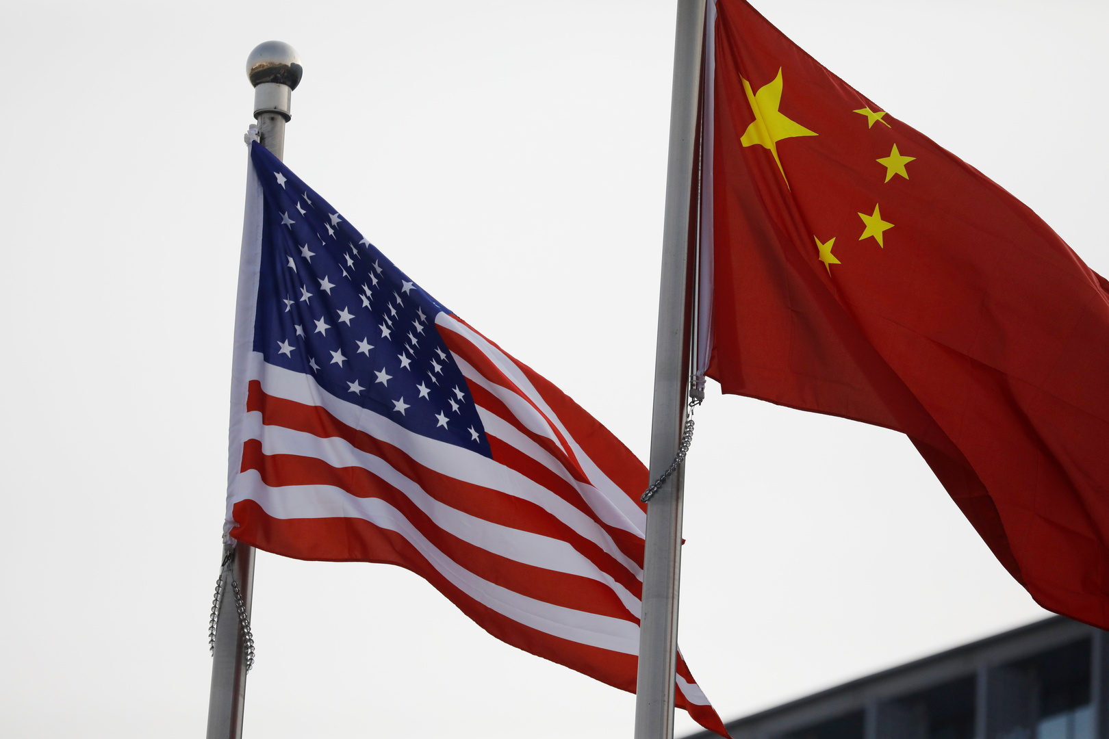 الرئيس الصيني يحث نظيره الأمريكي على ضرورة تصحيح التقييم الخاطئ للوضع العالمي