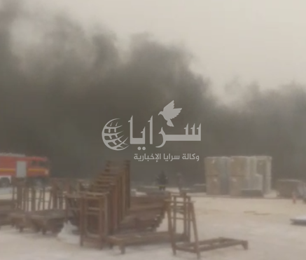 بالفيديو  ..  حريق هائل يلتهم أحد "الهناجر" داخل مصنع في منطقة القطرانة