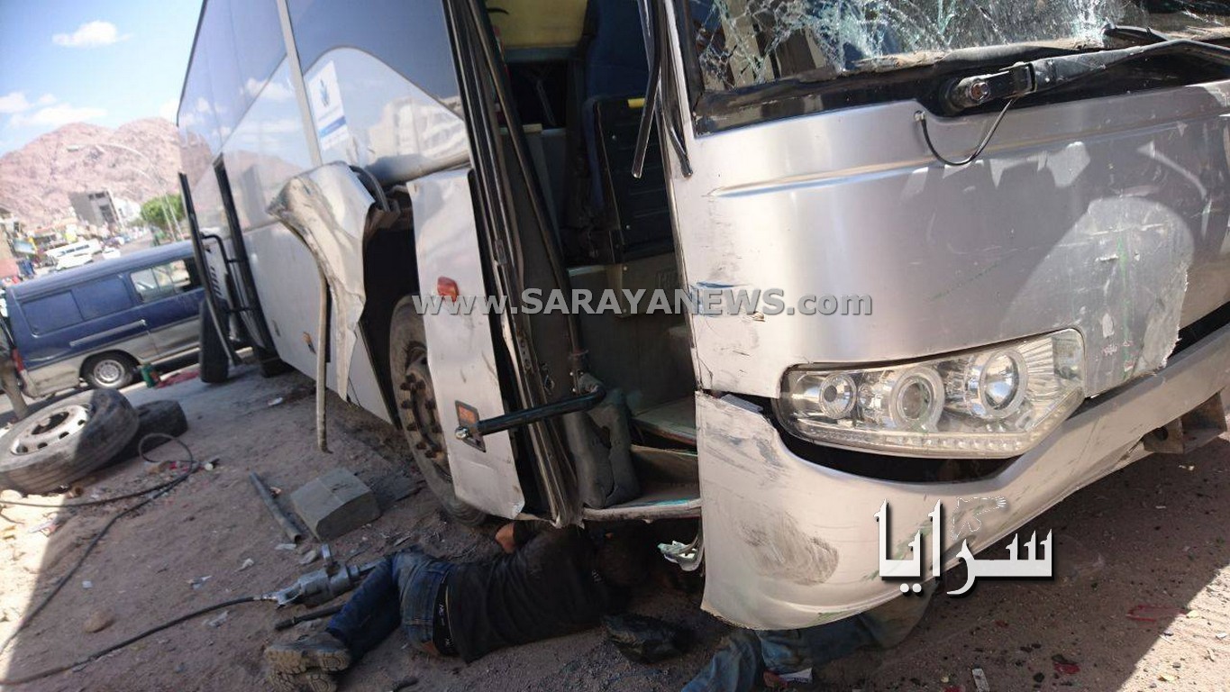 مصدر امني: حافلة العقبة المتهورة عمرها 11 سنة و تعطلت " مكابحها" ..  صور