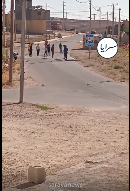 بالفيديو ..  شوارع "دلاغة البترا" تتحول إِلى ملاعب بديلة ..  المخاطر تطارد الطفولة ورفض وزارة الشباب يصدم الماضي والمستقبل