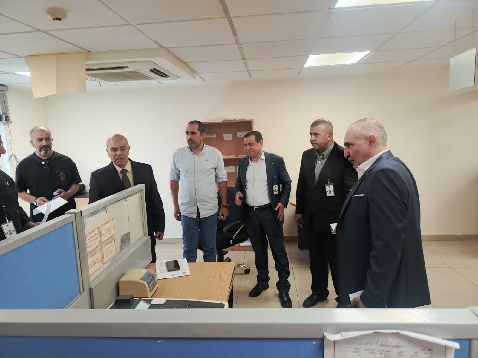 الخلايلة يتفقد فرع ضمان شمال عمّان ويشيد بمستوى الخدمة المقدمة للمراجعين