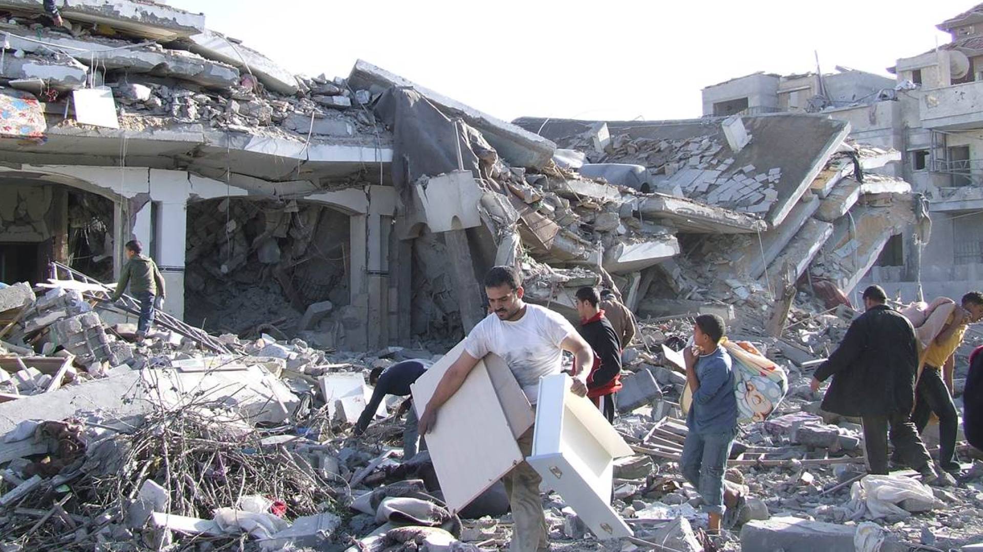 رئيس لجنة إدارة غزة: توريد 200 ألف وحدة إيواء عاجلة لغزة ضمن خطة تنموية متكاملة