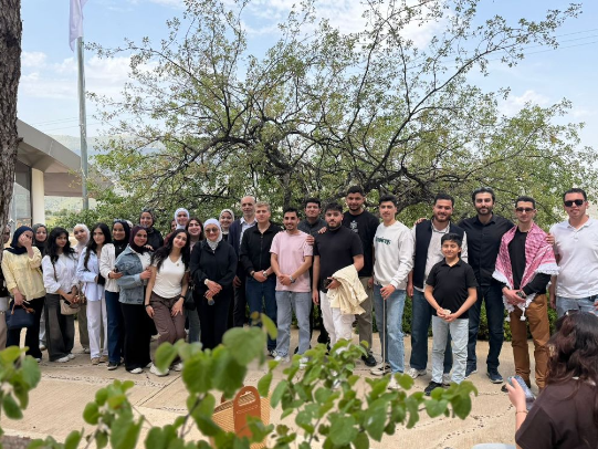 التكنولوجيا الزراعية في عمّان الأهلية تُنظّم زيارة علمية للحديقة النباتية الملكية