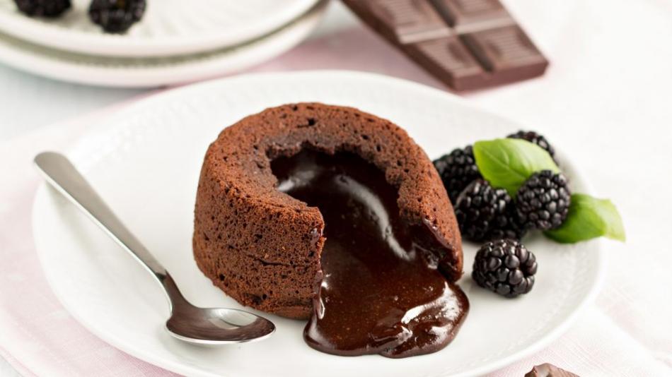 إليك طريقة تحضير الفوندان بالشوكولا لتقديمه كحلوى بعد وجبة الأكل