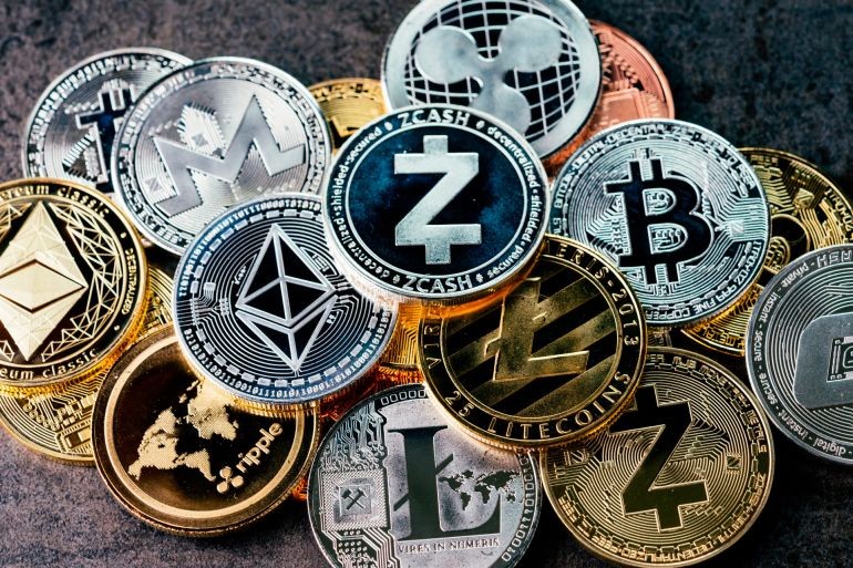 العملات المشفرة تتراجع بقيادة "بيتكوين" ..  واختراق شبكة "ليكويد" يضغط على السوق