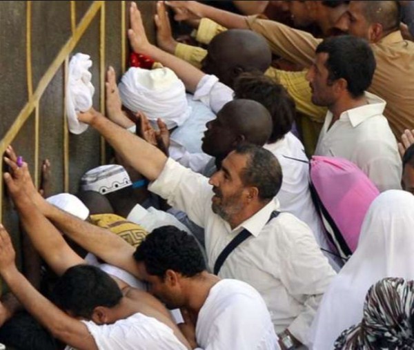 السجن 16 عاماً لوزير باكستاني تلقى رشاوى تتعلق بالحج 