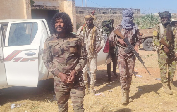 السودان ..  اعتقال السفاح أبو لولو بعد فيديوهات تلذذه بإعدام ضحاياه وتصويرهم