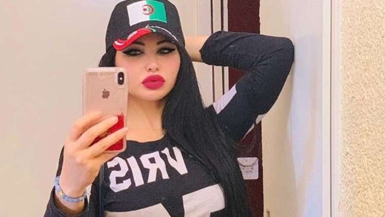 بالصور ..  فنانة جزائرية تتهم فناناً مصرياً مشهوراً بالتحرّش بها وابتزازها ..  شاهدوا من هو