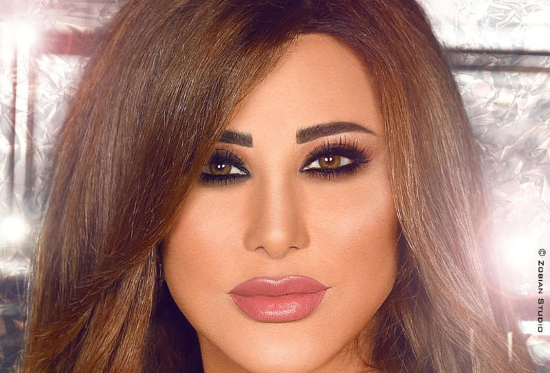 نجوى كرم لـ نادين نجيم: رح تبقي جميلة الجميلات