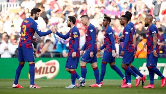 مباراة برشلونة ضد نابولي ..  مفاجأة من كيكي سيتين لمواجهة دوري أبطال أوروبا .. 