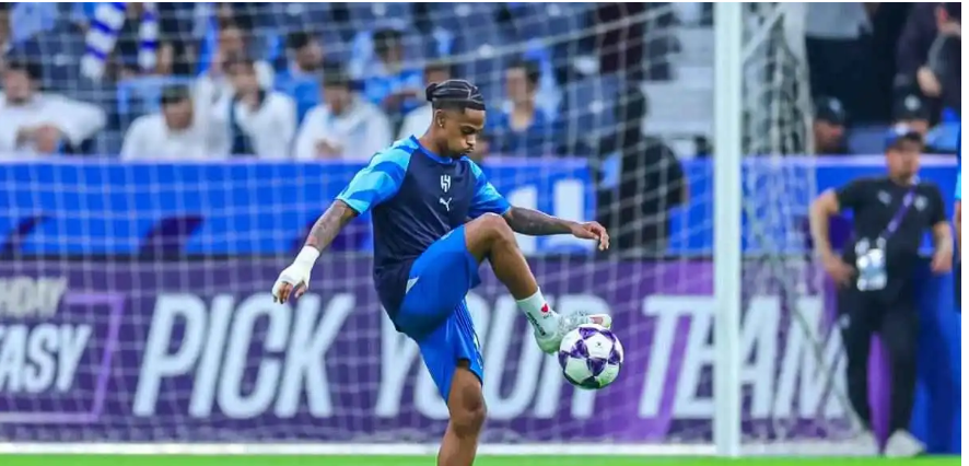 صدمة للاعب ..  أول تحرك حاسم من الهلال السعودي بعد طرد سامفريل