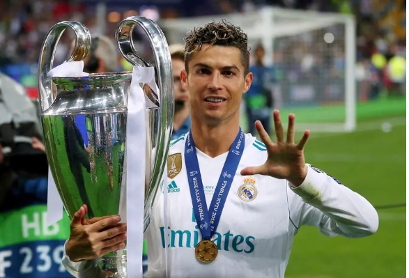 ذهب آسيا "يغري" رونالدو بعد سنوات المجد الأوروبية