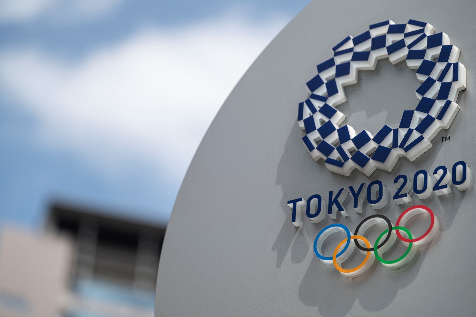 اللجنة الأولمبية الدولية تسدل الستار عن الألعاب الأولمبية في طوكيو